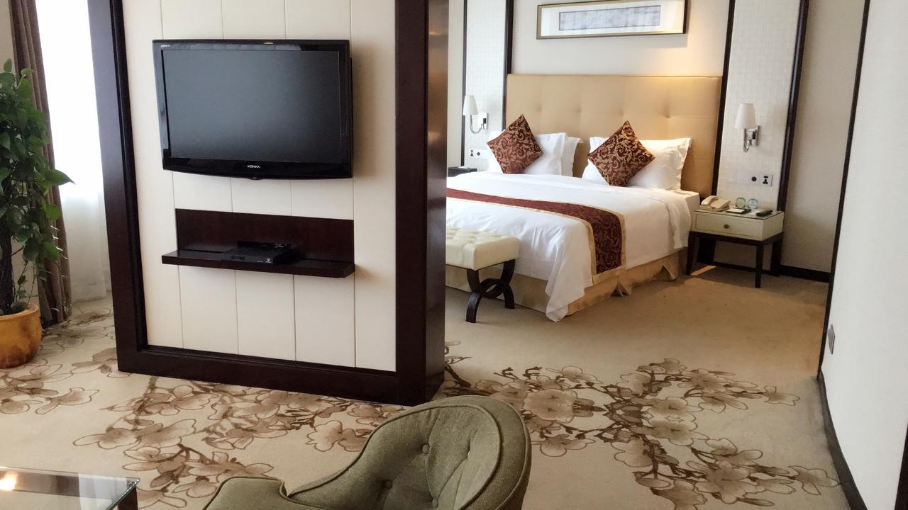 Chunjiang Lushan Hotel Шеньчжень Екстер'єр фото